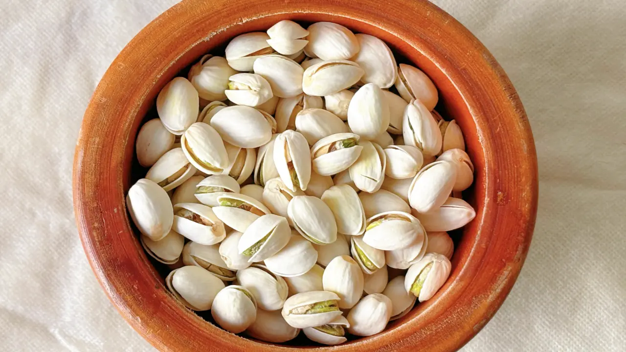 4 loại hạt người cao huyết áp nên ăn thường xuyên