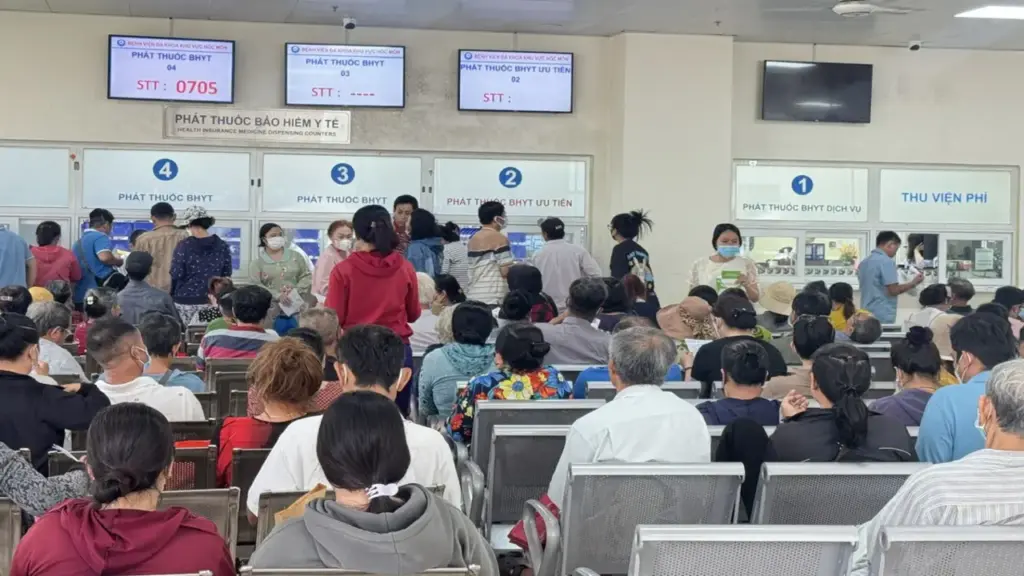 605/629 phản ánh về y tế được xử lý, lãnh đạo Sở Y tế TP.HCM 'đối chất' cơ sở y tế