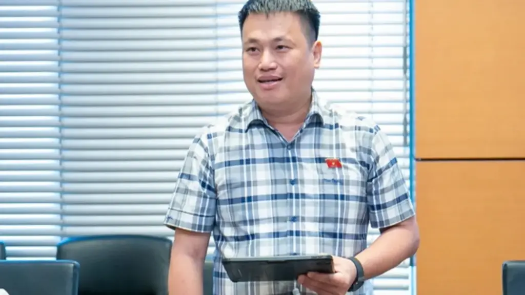 An ninh năng lượng: 'Không thể chờ khát mới đào giếng'