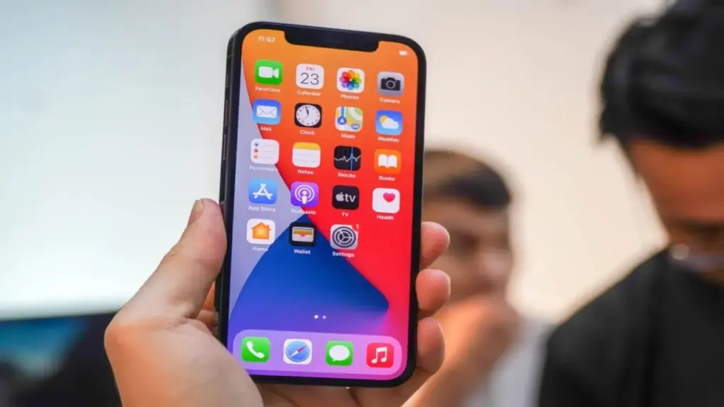 Apple phá lệ khi đưa ra hệ điều hành iOS 18.7.7 để vá lỗ hổng nghiêm trọng