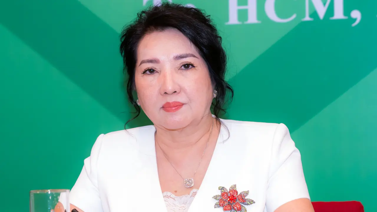 Bà Nguyễn Thị Như Loan, cựu phó chủ tịch TP HCM Nguyễn Thị Hồng ra tòa