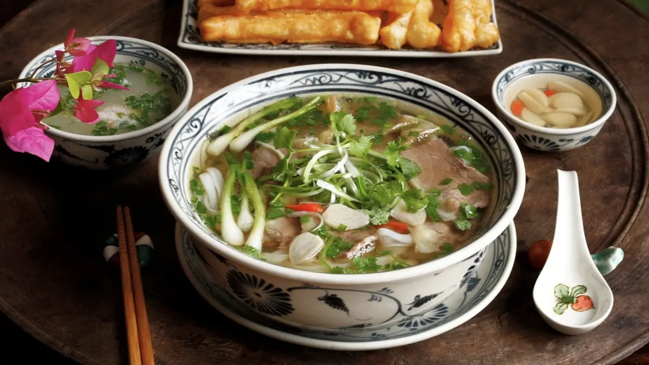 Bác sĩ chỉ cách bảo vệ thận khi bạn thường xuyên ăn ở ngoài