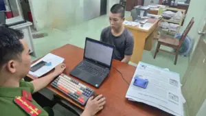 Bắt khẩn cấp thanh niên đánh 2 người nhập viện sau va chạm giao thông ở TP.HCM