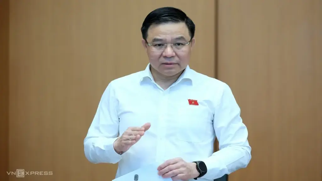 Bộ trưởng Công Thương: Dự trữ xăng dầu trong nước được nâng lên 26 ngày