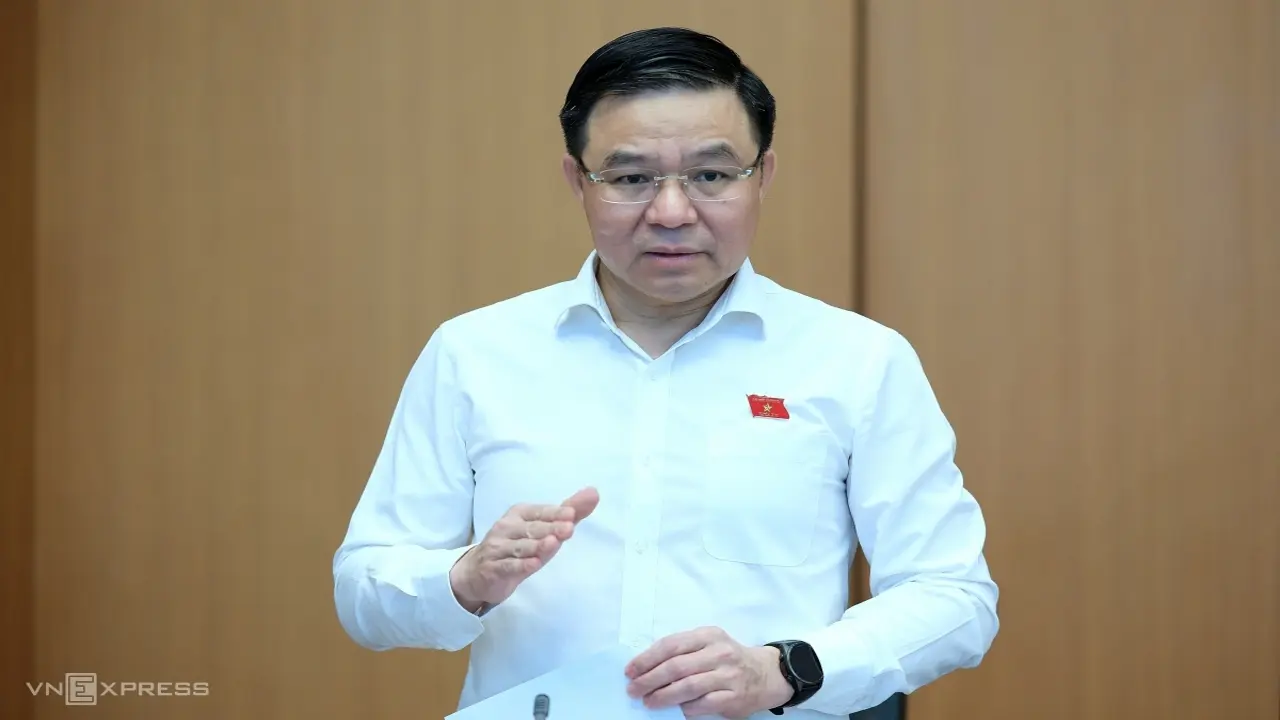 Bộ trưởng Công Thương: Dự trữ xăng dầu trong nước được nâng lên 26 ngày