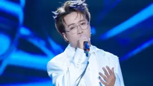 Chàng trai bỏ ngân hàng làm ca sĩ, chạnh lòng vì bị nhầm là Bùi Anh Tuấn