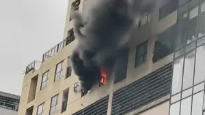 Cháy ở tòa nhà 24 tầng tại Hà Nội, 3 người thoát nạn