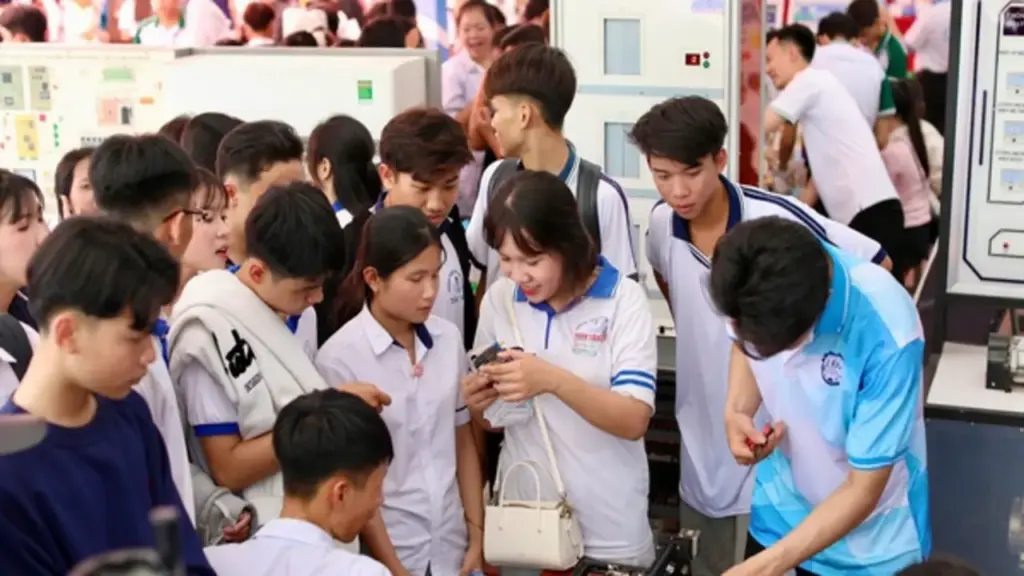 Chọn môn thi tốt nghiệp THPT 2026 dựa vào tiêu chí nào?