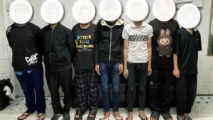 Công an triệu tập 5 người trong vụ hỗn chiến trước cổng Trường THCS Hồng Bàng