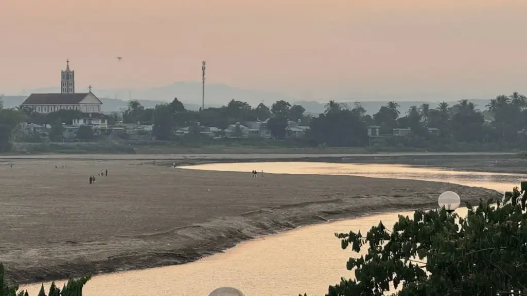 Dòng chảy sông Đăk Bla, Pô Kô giảm sâu, nguy cơ hạn hán lan rộng phía Tây Quảng Ngãi