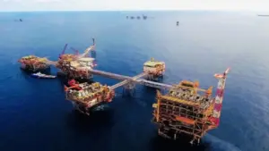 Giá dầu tăng, có công ty dầu khí Việt báo lãi 3.300 tỷ đồng trong 3 tháng