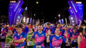 Giải chạy đêm giàu sức sống, truyền cảm hứng mạnh mẽ của một 'thành phố không ngủ'