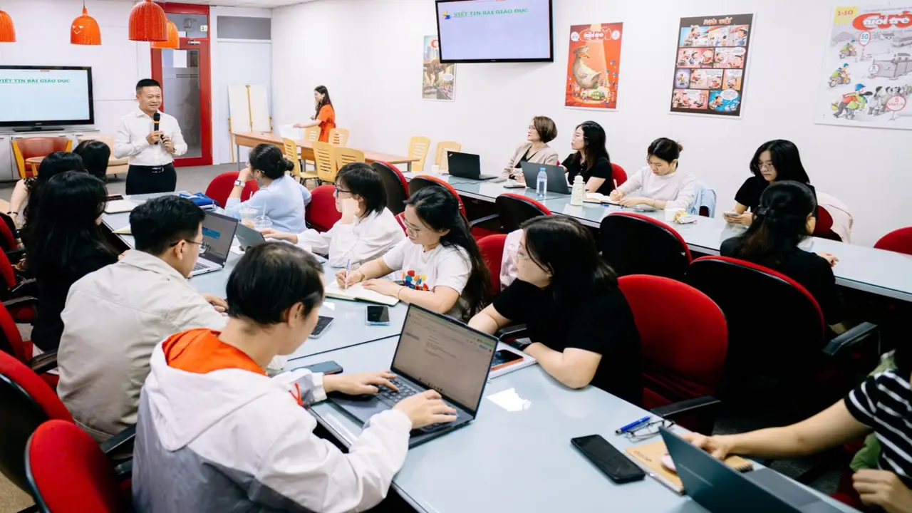 Giáo viên đến báo Tuổi Trẻ tập huấn, bồi dưỡng kỹ năng báo chí, truyền thông