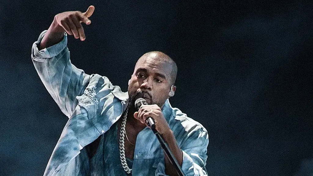 Kanye West - ngôi sao tai tiếng