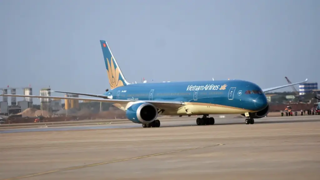 Không để gián đoạn nhiên liệu thi công sân bay Long Thành và các dự án trọng điểm