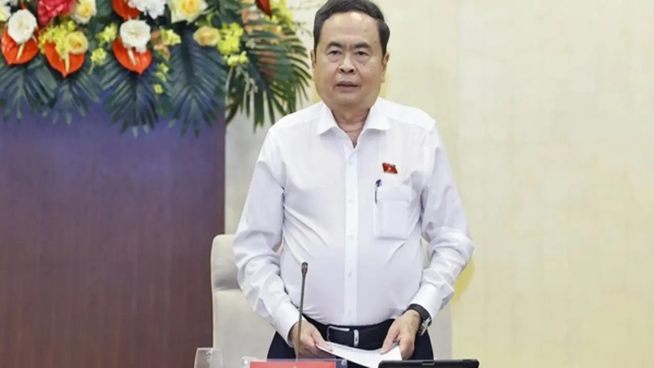 Kiện toàn bộ máy nhà nước