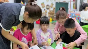 Lao động đổ về đô thị, nhà trẻ quá tải: Lời giải nào cho chất lượng mầm non?