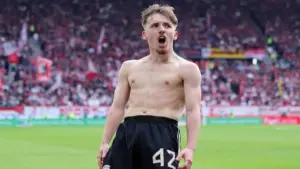 Lennart Karl - cậu bé nhặt bóng thành thần đồng Bayern