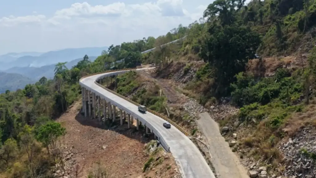 Nâng cấp quốc lộ 28B khó hoàn thành trong tháng 4 vì giá xăng dầu