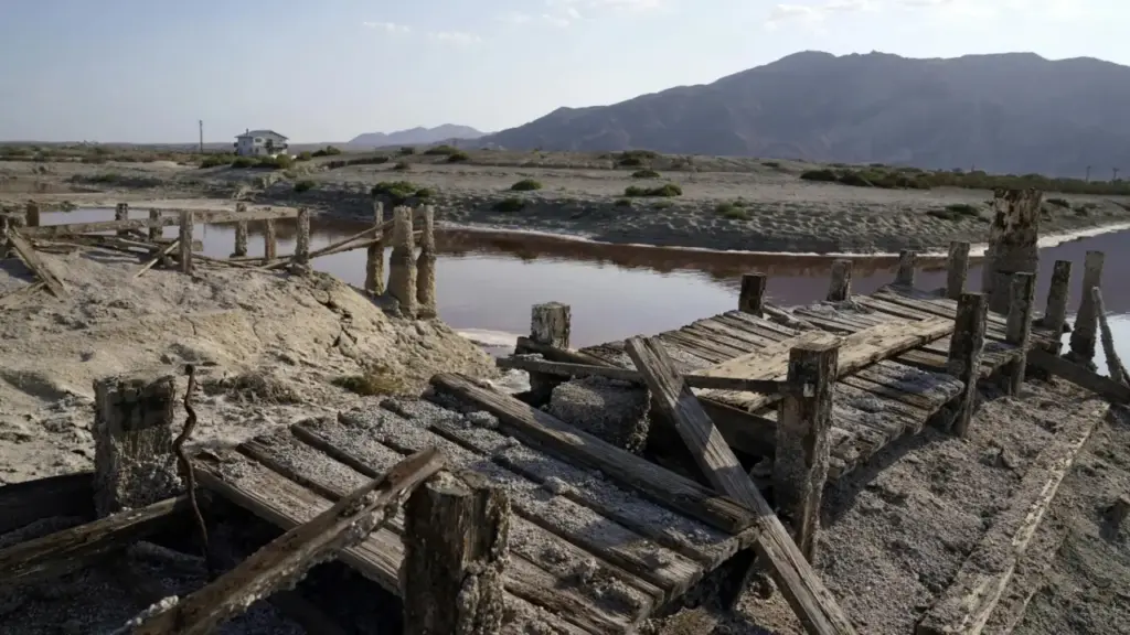 Người California tranh cãi về 'kho báu' 500 tỷ USD dưới lòng hồ