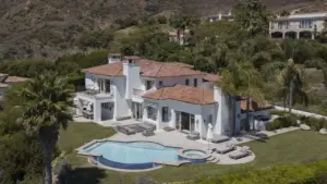 Những biệt thự triệu USD của Miley Cyrus