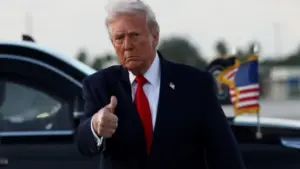 Nóng: Ông Trump tuyên bố phong tỏa eo biển Hormuz ngay lập tức