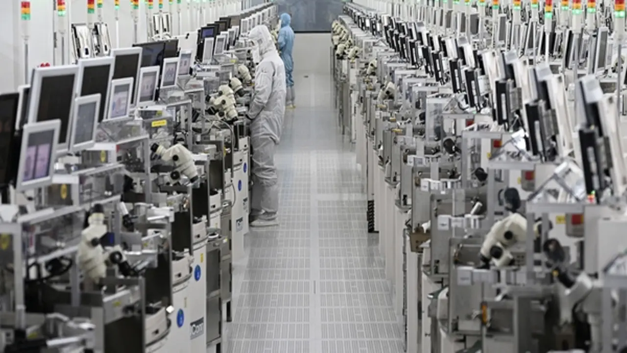 Nóng với cuộc cạnh tranh nhân tài bán dẫn