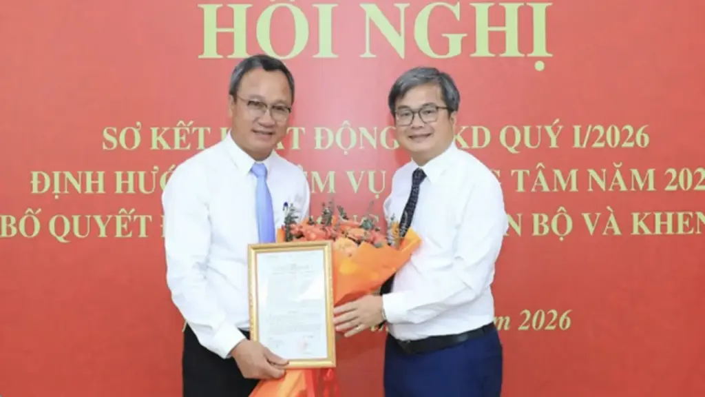 Ông Khuất Việt Hùng thôi làm Chủ tịch Hanoi Metro