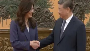 Ông Tập Cận Bình tiếp lãnh đạo Quốc Dân đảng