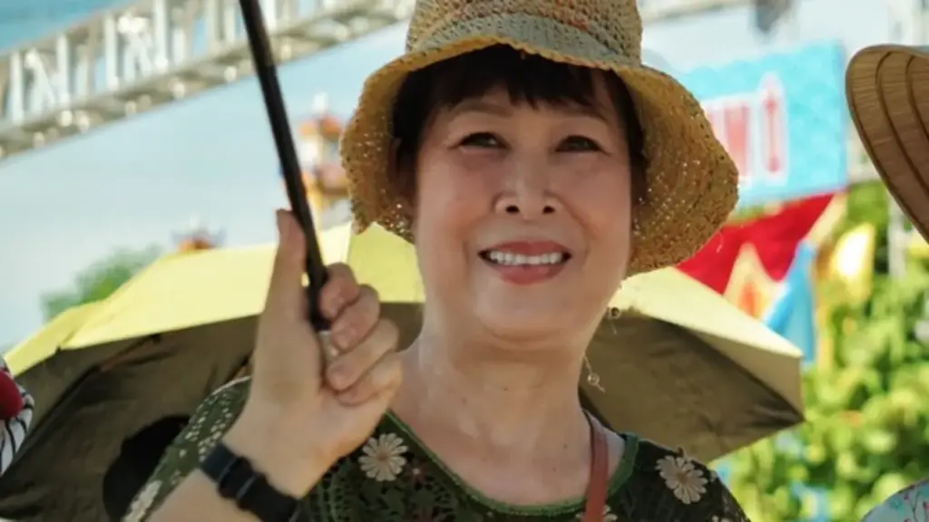 Phim có NSND Hồng Vân chỉ bán được 3 vé trong ngày, doanh thu giờ ra sao?