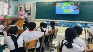 Phụ huynh băn khoăn tiết học công dân số liên kết, trường giải thích gì?