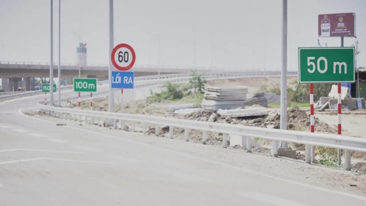 Quy tắc lái xe an toàn cơ bản trên cao tốc nhưng ít tài xế áp dụng