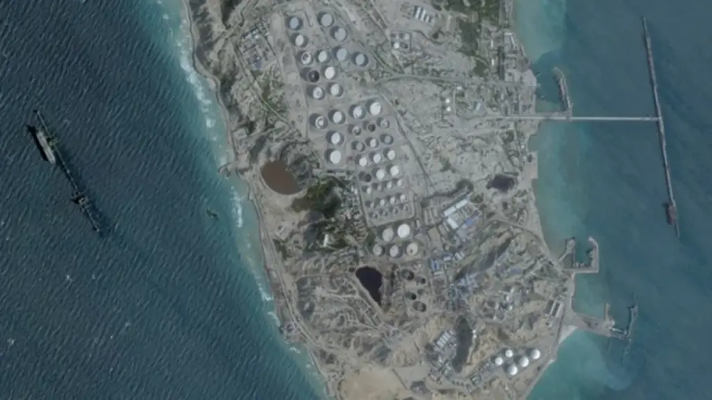 Rộ tin Mỹ tấn công đảo Kharg của Iran