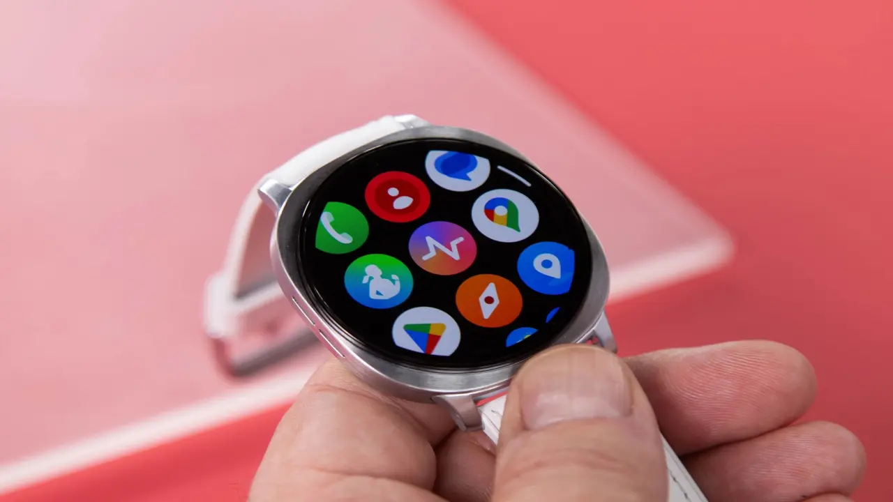 Samsung mang tính năng đo huyết áp lên đồng hồ Galaxy Watch đời cũ