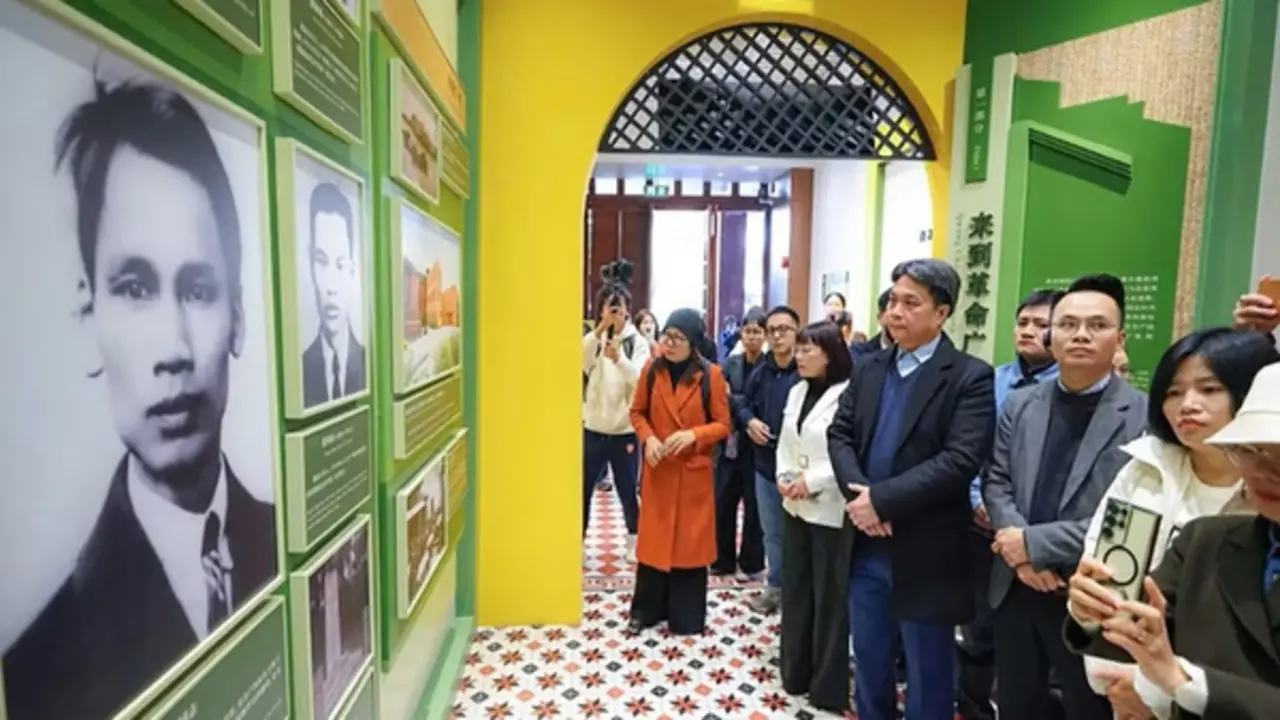 Sứ giả trẻ - nhịp cầu sống động trong giao lưu văn hóa