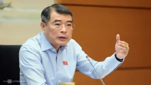 Thủ tướng: Không chấp nhận tăng trưởng nóng, đánh đổi bất ổn vĩ mô