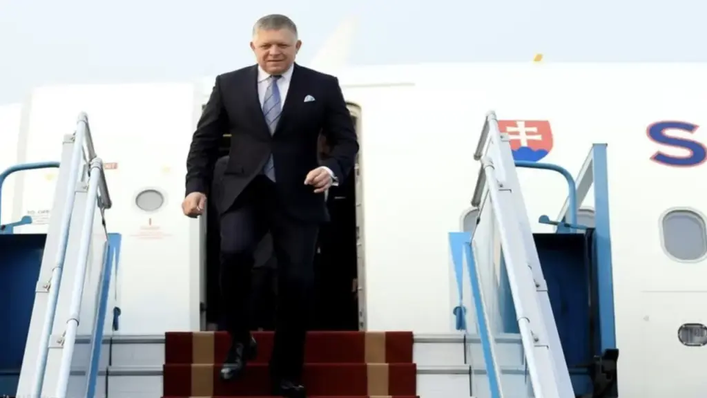 Thủ tướng Slovakia bắt đầu thăm chính thức Việt Nam
