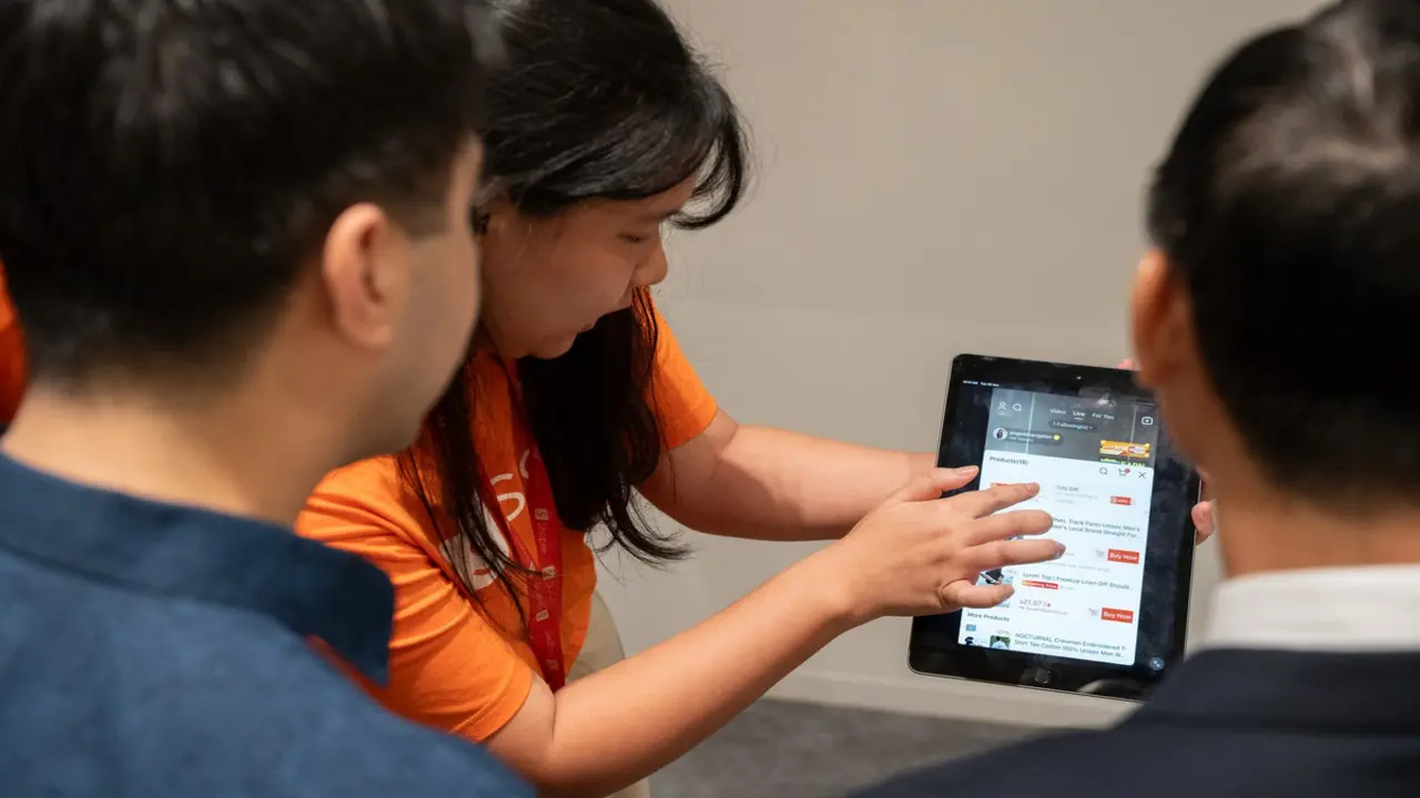 Tin tức sáng 7-4: Lợi dụng sàn thương mại điện tử, hàng giả tràn vào Việt Nam