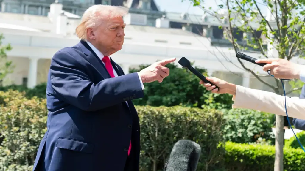 Tin tức thế giới 17-4: Ông Trump nói thỏa thuận với Iran 'rất gần'; Mỹ duy trì phong tỏa cảng Iran