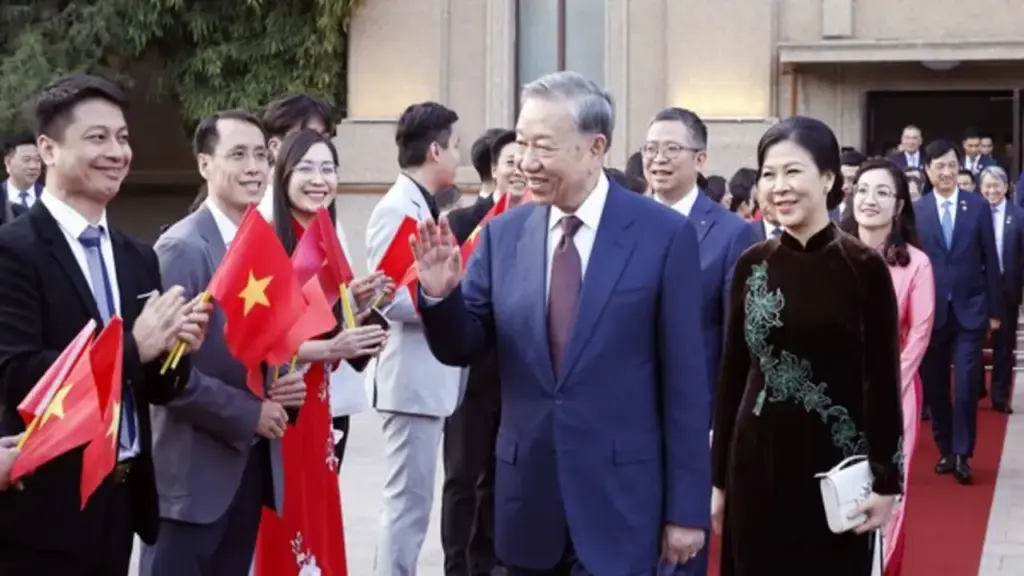 Tổng Bí thư, Chủ tịch nước Tô Lâm gặp gỡ cộng đồng người Việt tại Trung Quốc