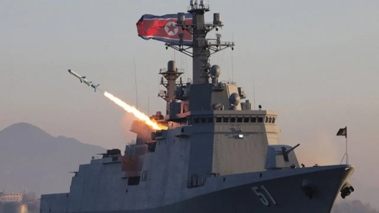 Triều Tiên thử tên lửa từ tàu chiến, nhấn mạnh răn đe hạt nhân