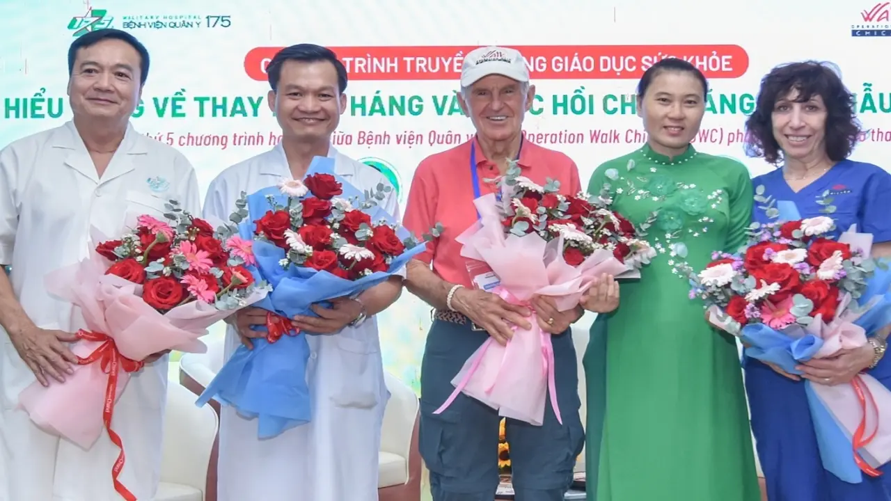 Trở lại đời thường sau nhiều năm hoại tử khớp ở tuổi 30