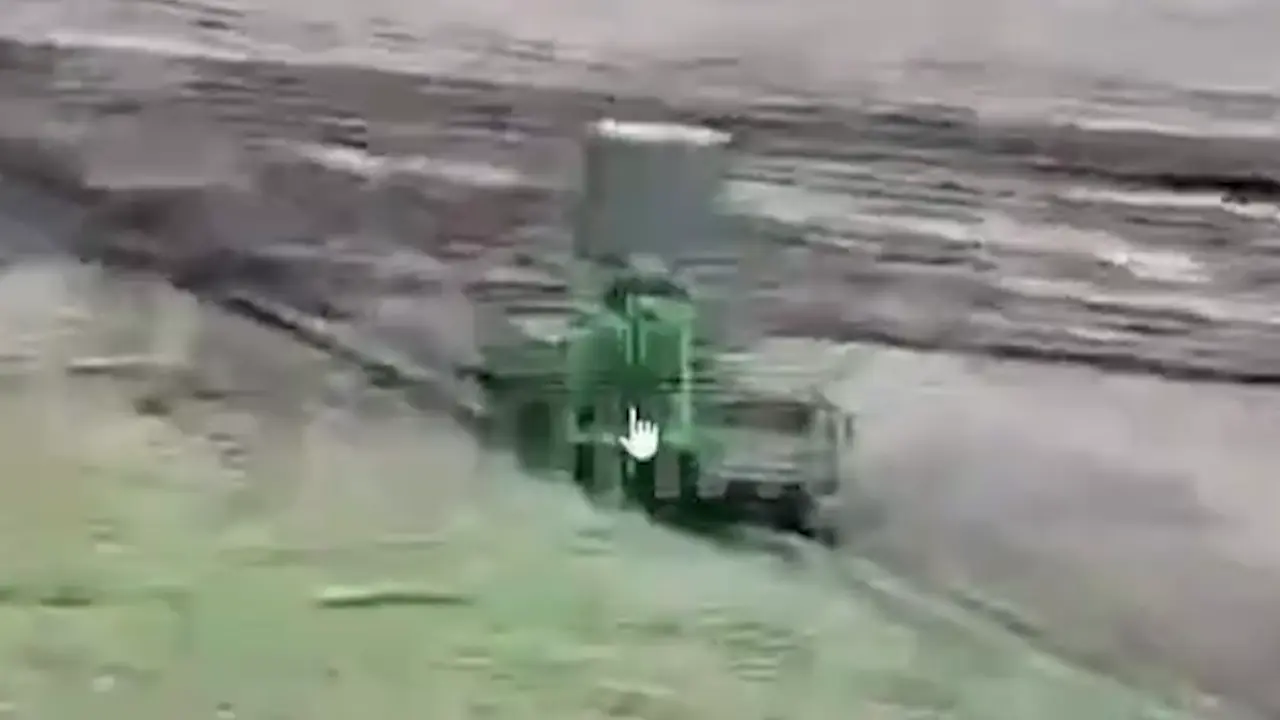 UAV Nga nhắm mục tiêu 'radar mắt thần' của tổ hợp IRIS-T Ukraine