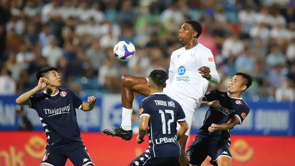 V-League tăng suất ngoại binh lên 5 có thiệt thòi cầu thủ Việt?